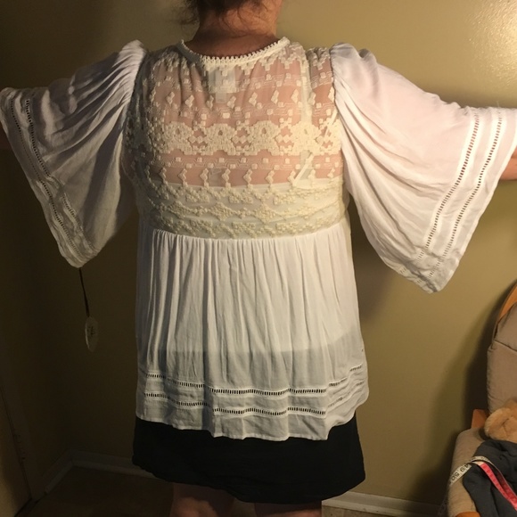 NWT woman's Knox Rose Lace Top Size Large - Picture 3 of 6